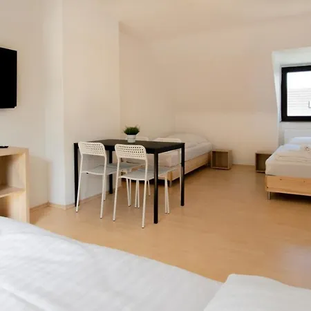 Raj Living - 1 , 2 And 3 Room Monteur Apartments Duisburg Exterior photo