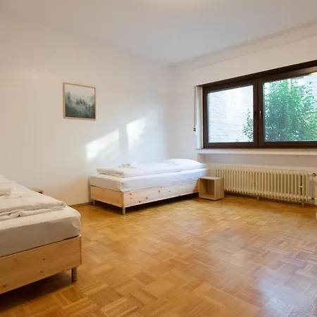 Raj Living - 1 , 2 And 3 Room Monteur Apartments Duisburg Exterior photo