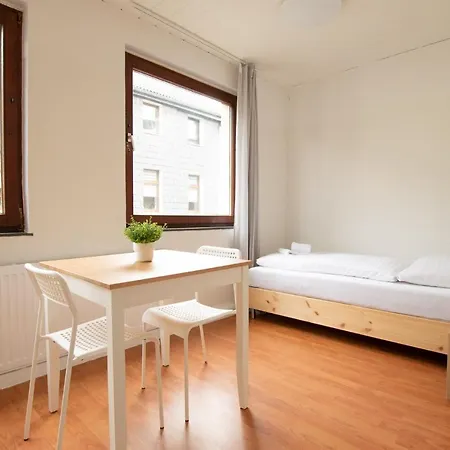 Raj Living - 1 , 2 And 3 Room Monteur Apartments Duisburg Exterior photo