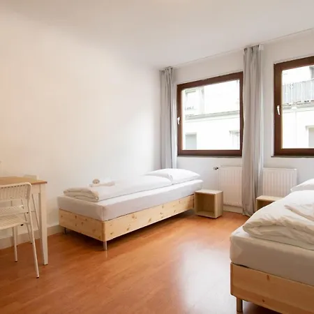 Raj Living - 1 , 2 And 3 Room Monteur Apartments Duisburg Exterior photo