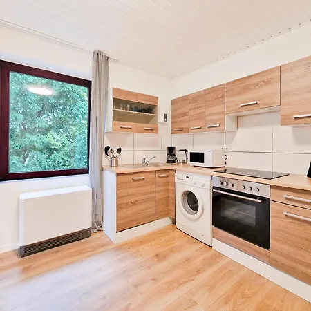 Raj Living - 1 , 2 And 3 Room Monteur Apartments Duisburg Exterior photo