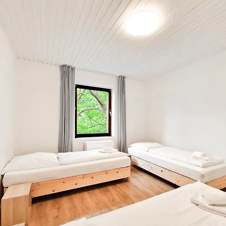 Raj Living - 1 , 2 And 3 Room Monteur Apartments Duisburg Exterior photo